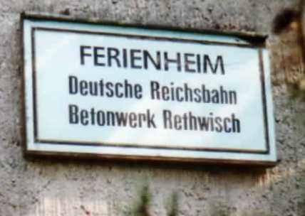 Schild Ferienheim Betonwerk Rethwisch